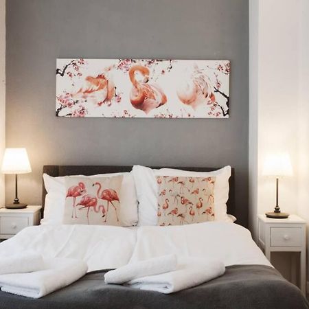 City Apartment Near Shooping Center, 6 Guests Berlim Exterior foto