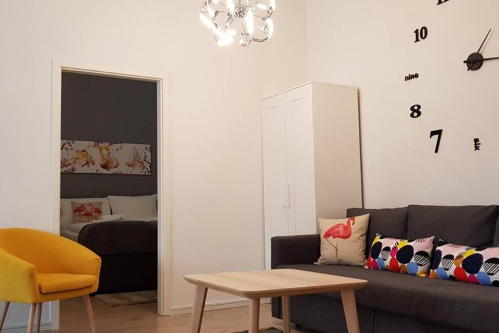 City Apartment Near Shooping Center, 6 Guests Berlim Exterior foto